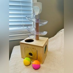 Lovevery Slide & Seek Ball Run with 2 shaker balls!